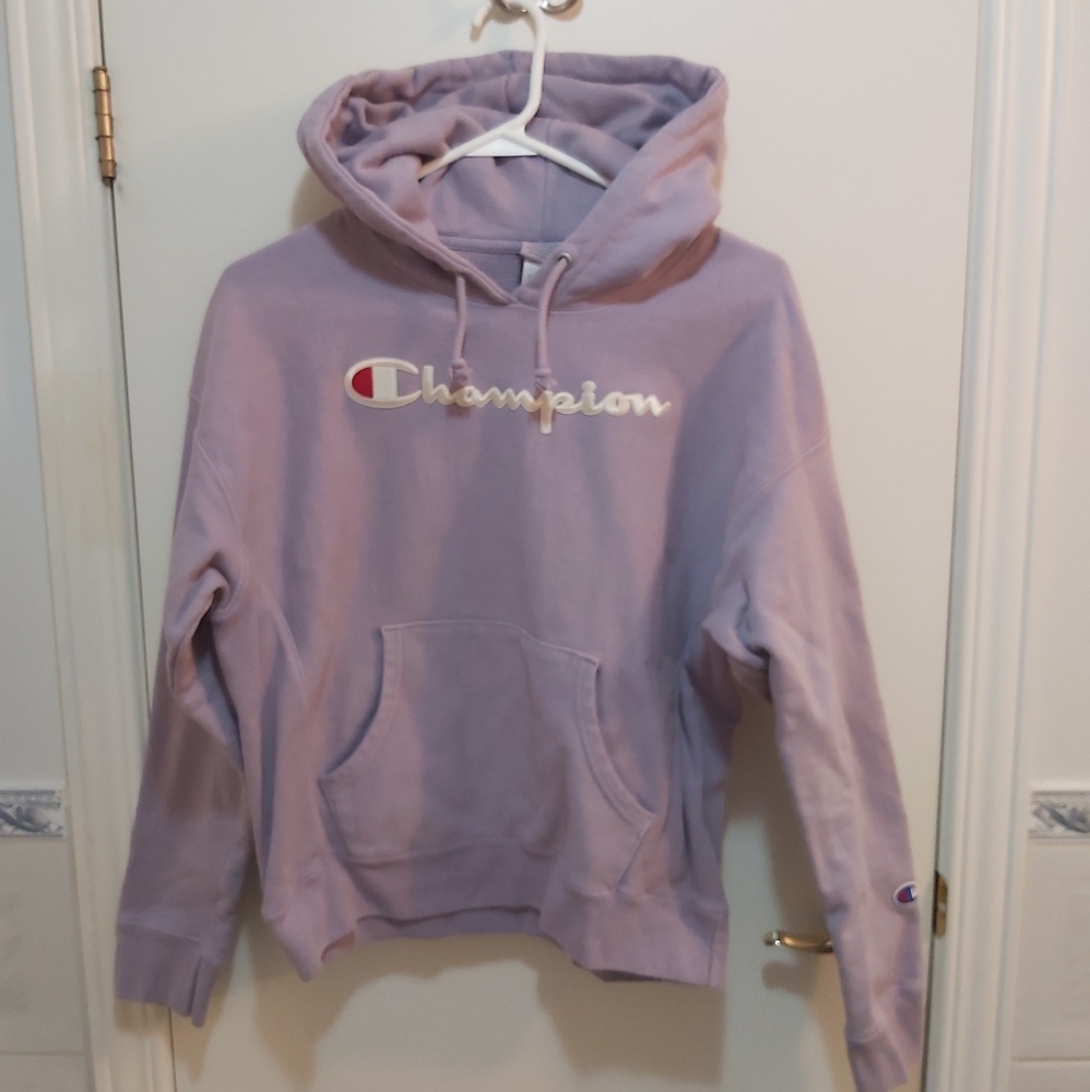 Champion light purple hoodie, size small (S)